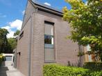instapklare woning, 220 m², 1000 tot 1500 m², Twee onder één kap, 5 kamers