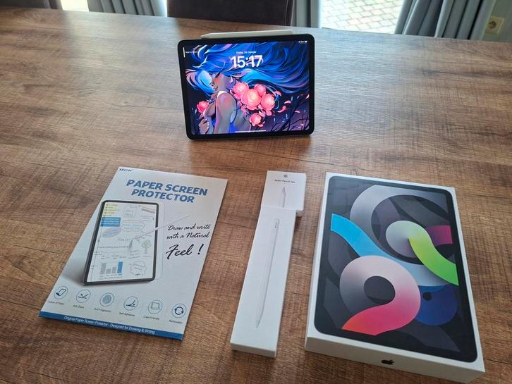 Apple Ipad air 2020 met accessoires, Computers en Software, Apple iPads, Zo goed als nieuw, Ophalen of Verzenden