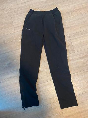 Pantalon de sport noir Artenco disponible aux enchères