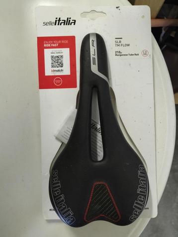 Zadels te koop beschikbaar voor biedingen