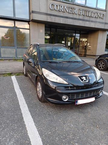 Peugeot 207sw 1.4 benzine beschikbaar voor biedingen