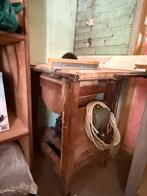 Tafelcirkelzaag / oude zaagtafel met motor, Ophalen