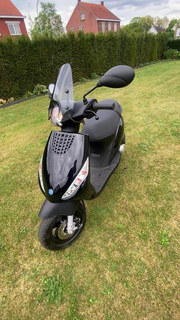 Piaggio zip iget (B klasse) beschikbaar voor biedingen