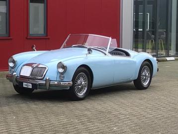 MGA 1600 cabriolet bleu de 1960