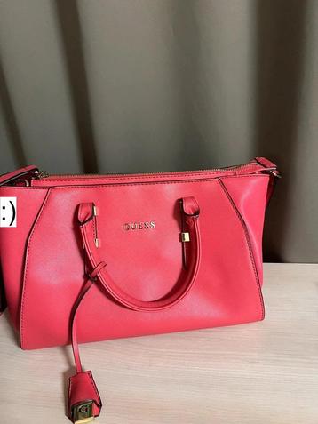 Guess fuchsia roze tas beschikbaar voor biedingen