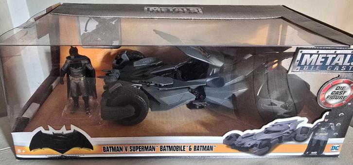Metals Die Cast - Batman v Superman: Batmobile & Batman, Collections, Jouets miniatures, Neuf, Enlèvement ou Envoi