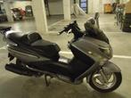 scooter sym GTS 250cc, 1 cylindre, 12 à 35 kW