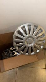 4x 16 inch wieldoppen plus emblemen Volkswagen NIEUW, Auto diversen, Wieldoppen, Ophalen, Zo goed als nieuw