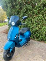 Custom Vespa sprint - Akrapovic - 80cc malossi - nl kenteken, Comme neuf, Classe B (45 km/h), Enlèvement, Essence