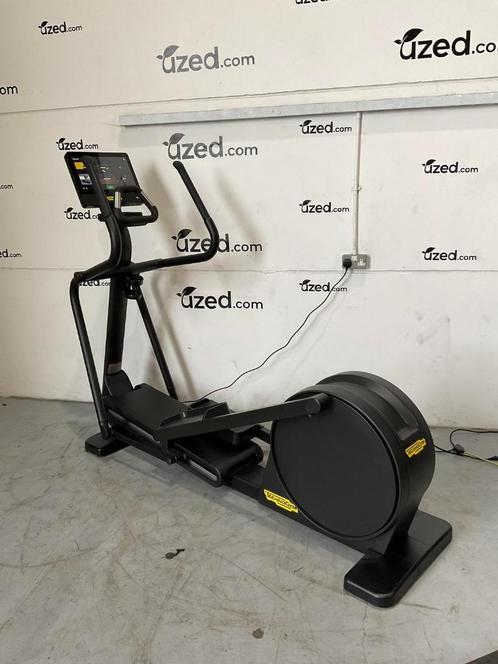 Vélo elliptique - Technogym Synchro AR Live 16 P 5000 – Noir, Sport en Fitness, Fitnessmaterialen, Zo goed als nieuw, Overige typen