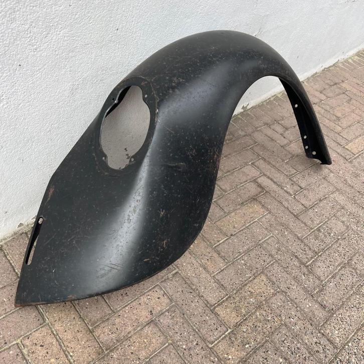 VW Kever Spatbord rechtsachter NOS voorraad 1974 Alleen, Auto diversen, Auto-accessoires, Zo goed als nieuw, Ophalen of Verzenden