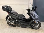 Honda Forza 125 met arrow uitlaat in showroomstaat, Scooter, Bedrijf, 125 cc, 11 kW of minder