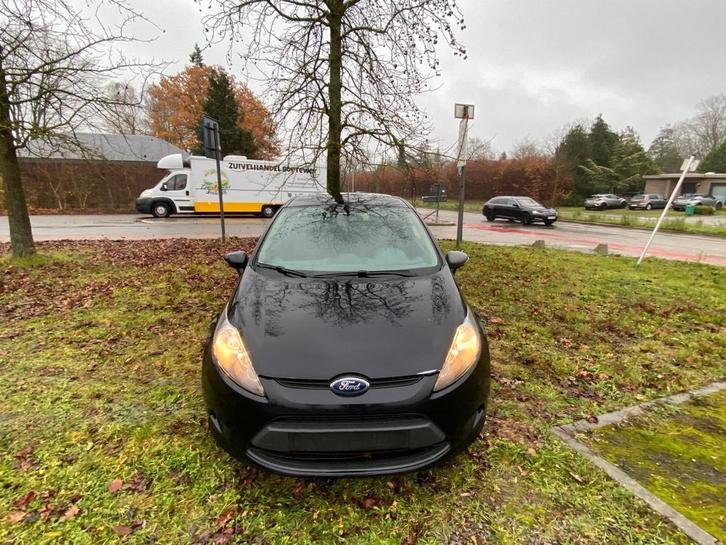 Ford Fiesta 2011 260 000 km à essence, Autos, Ford, Particulier, Essence, Enlèvement ou Envoi