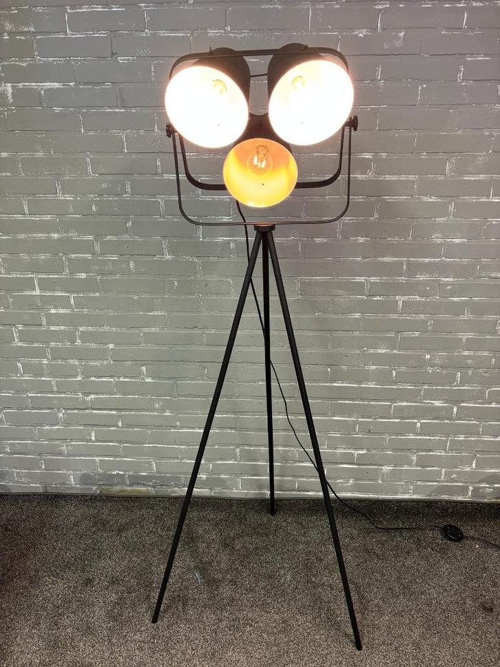 spot, Huis en Inrichting, Lampen | Spots, Zo goed als nieuw, Vloerspot of Grondspot, Metaal of Aluminium, Ophalen of Verzenden