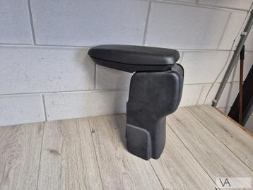 Toyota Yaris 4 2020 - 2025 armsteun armleuning ORIGINEEL €50 beschikbaar voor biedingen