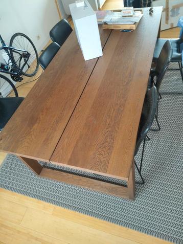Eettafel te koop beschikbaar voor biedingen