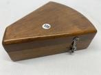 Antiek, oud gereedschap, Verzenden