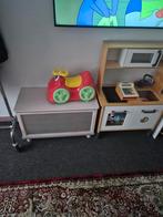 Speelgoed keuken en speel box met speelgoed en knuffels erin, Ophalen