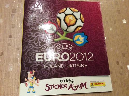 Échange stickers euro 2012 de panini avec le bord blanc, Verzamelen, Stickers, Nieuw, Sport, Ophalen of Verzenden