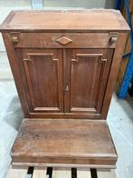 ANTIEKEN KASTJE EN EEN SPECIAAL BAKJE, Antiek en Kunst, Antiek | Meubels | Kasten, Ophalen