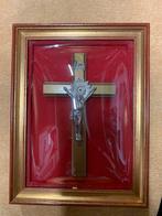 Cadre avec croix sous verre bombé, Utilisé, Enlèvement ou Envoi