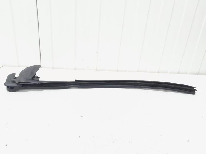 Joint caoutchouc vitre arrière d'un Audi A3, Autos : Pièces & Accessoires, Carrosserie & Tôlerie, Audi, Utilisé, 3 mois de garantie