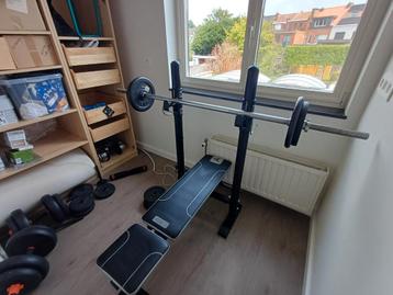 Verstelbare bench press beschikbaar voor biedingen