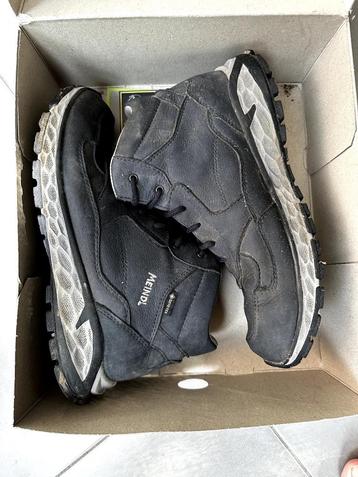 Wandelschoenen Meindl donkerblauw maat 8/42 beschikbaar voor biedingen