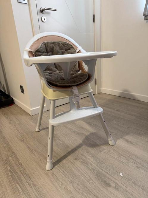 Witte kinderstoel van Quax, Kinderen en Baby's, Kinderstoelen, Zo goed als nieuw, Ophalen of Verzenden