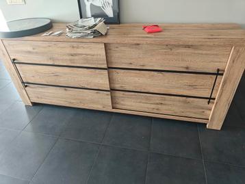 Dressoir nieuw!!! beschikbaar voor biedingen