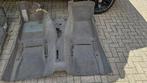 Tapijt vloerbedekking bruin BMW 3 serie E30 sedan TAPIJTE30-, Ophalen, Gebruikt, BMW