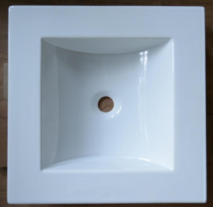 Lavabo NEUF AQ2 de VITRA - carré en céramique - blanc 50x50, Doe-het-zelf en Bouw, Sanitair, Nieuw, Wastafel, Ophalen