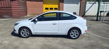 FORD FOCUS 1400cc BENZINE, Autos, Focus, Achat, Boîte manuelle, Noir