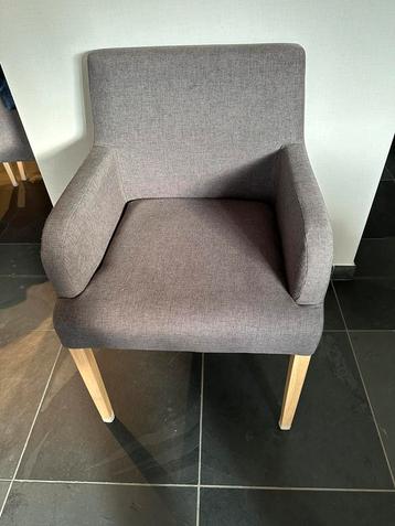 Stoelen 8 stuks beschikbaar voor biedingen