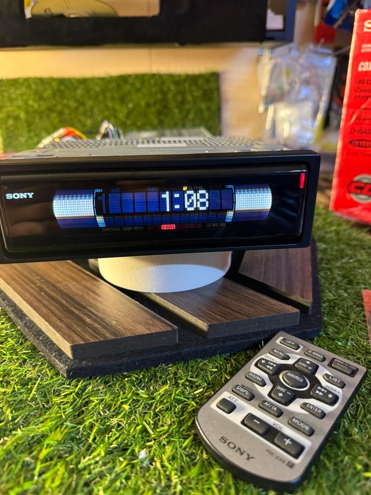 Sony CDX-M600R, Auto diversen, Autoradio's, Zo goed als nieuw, Ophalen of Verzenden