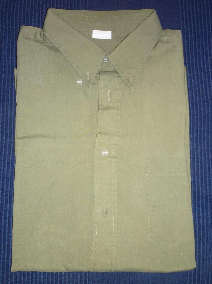 3.Chemise kaki manches courtes pour homme –Taille 43/44 (XL), Kleding | Heren, Overhemden, Gedragen, Ophalen