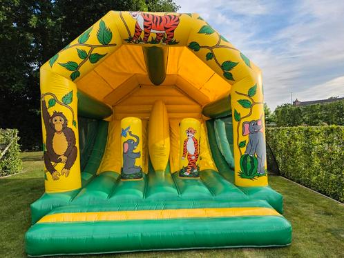 PROMO te koop heel groot springkasteel, Hobby en Vrije tijd, Feestartikelen | Verhuur, Gebruikt, Ophalen
