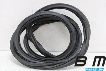 Portierrubber LA VW Golf 7 GTE 5GE867913 beschikbaar voor biedingen