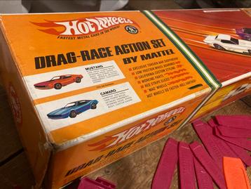HOT WHEELS MATEL MATCHBOX LESNEY CORGI DINKY BOX NO CAR beschikbaar voor biedingen