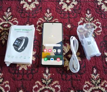Samsung galaxy A52 S Met accessoires
Met kabel ,oplader ,  beschikbaar voor biedingen