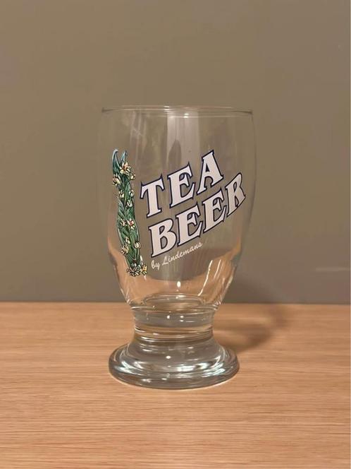 Glas Tea Beer - Brouwerij Lindemans Vlezenbeek, Verzamelen, Glas en Drinkglazen, Zo goed als nieuw, Bierglas, Ophalen of Verzenden