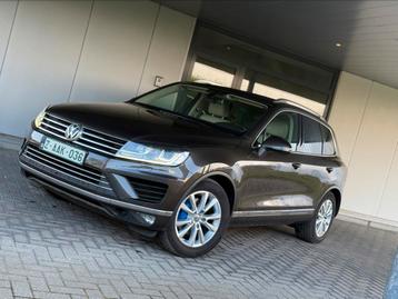 Vw Touareg 3.0 TDI v6 4 motion **Luchtvering ** beschikbaar voor biedingen