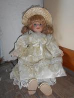 Poupée en porcelaine/40 cm, Collections, Enlèvement ou Envoi, Comme neuf, Poupée