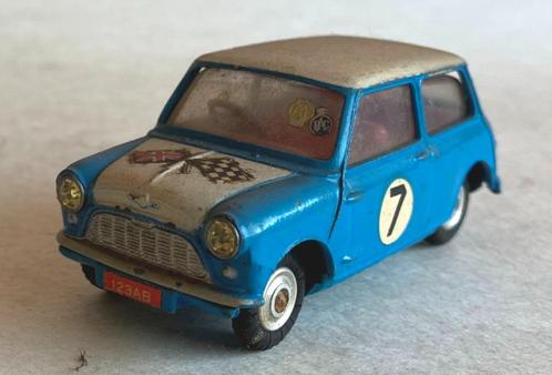 Mini Cooper blauw / wit dak Corgi # 227., Hobby en Vrije tijd, Modelauto's | 1:43, Gebruikt, Auto, Corgi, Ophalen of Verzenden