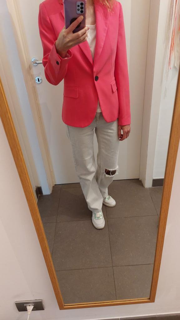 Nieuwe framboos roze (fuchsia) blazer - Zara, Kleding | Dames, Jasjes, Kostuums en Pakken, Nieuw, Jasje, Maat 34 (XS) of kleiner