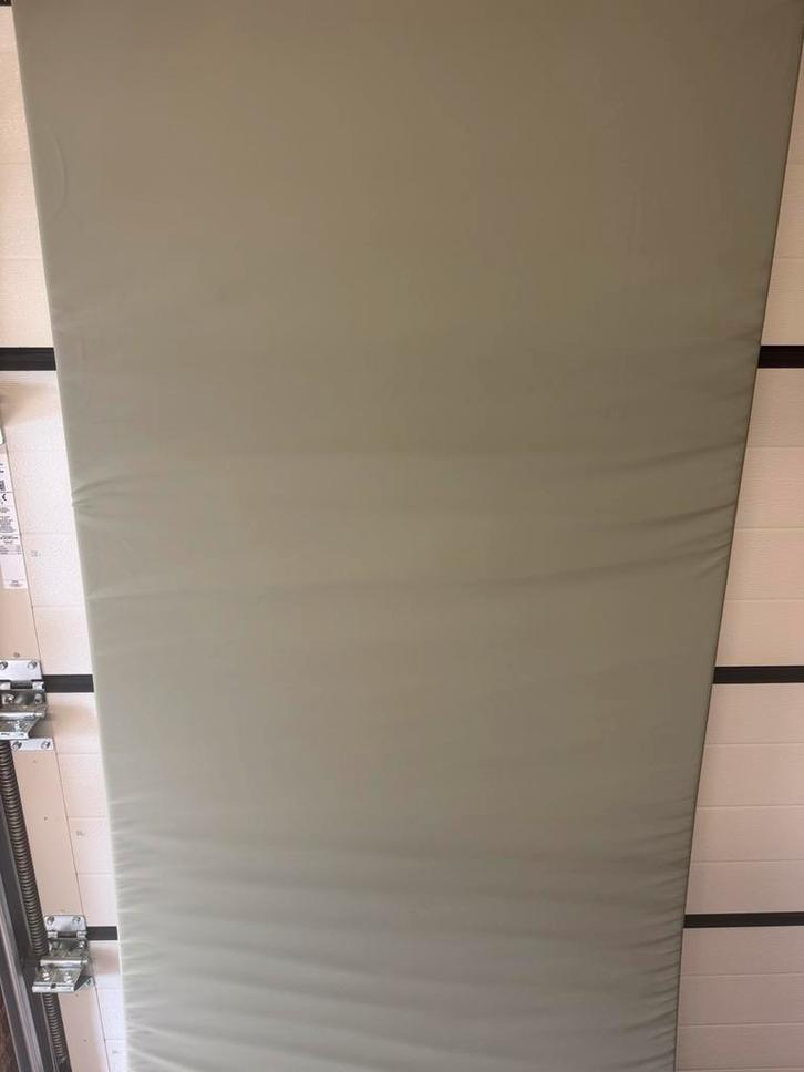 Matras ziekenhuisbed, Huis en Inrichting, Slaapkamer | Matrassen en Bedbodems, Zo goed als nieuw, Matras, Ophalen