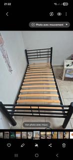 IKEA-bed in perfecte staat zonder matras, Huis en Inrichting, Slaapkamer | Bedden, Ophalen, Zo goed als nieuw