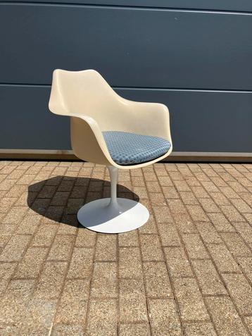 Fauteuil pivotant Knoll Tulip original d'Eero Saarinen, Enlèvement ou Envoi, Synthétique, Vitra togo ligne roset mah jong artifort b&b italia cassina sede