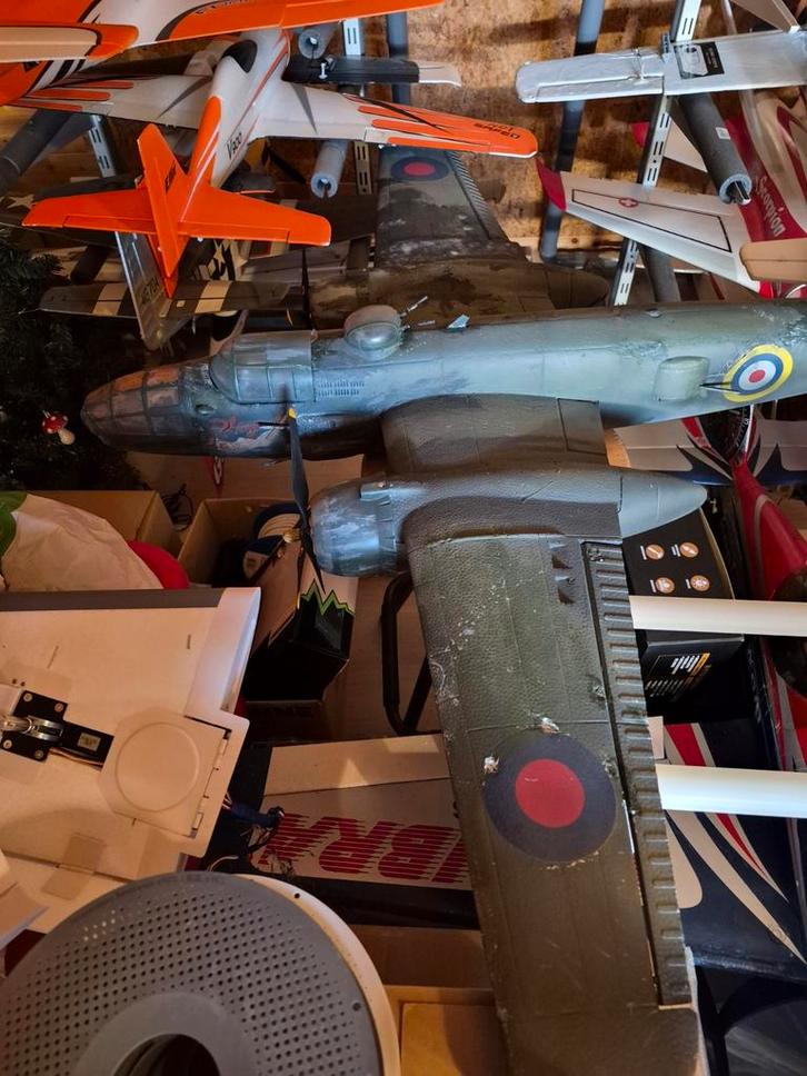 Configuration du modèle B25, portée de 1 400 mm, 3 s, Hobby & Loisirs créatifs, Modélisme | Radiocommandé & Téléguidé | Avions