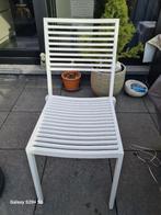 4 stevige witte  giet ijzeren  stoelen, Tuin en Terras, Tuinstoelen, Ophalen, Zo goed als nieuw, Overige materialen, Stapelbaar